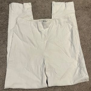 Sara Campbell white pants